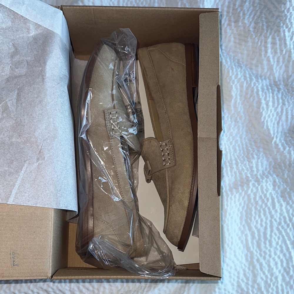 NWT J Crew Women's Beige Suede Loafers - Picture 8 of 8